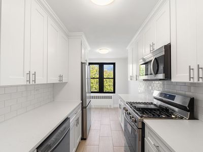 18-35 Corporal Kennedy St #5C, Bayside, NY, 11360