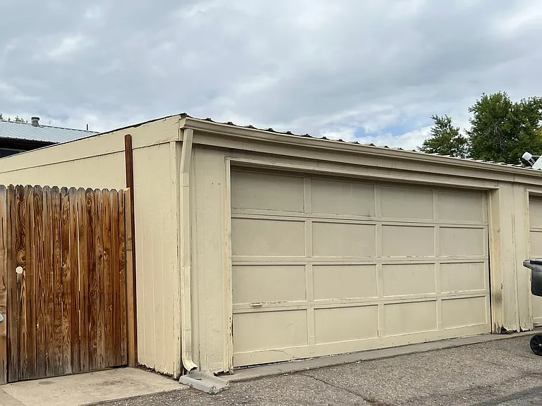 2 car garage, accessed from the alley.