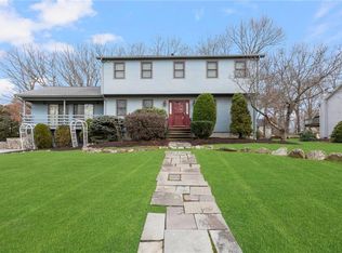 164 Thunder Trl, Cranston, RI 02921