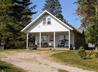 846 & 848 Harrison Ln, Cuyahoga Falls, OH 44221