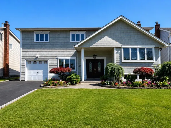 2534 Saw Mill Road, North Bellmore, NY 11710