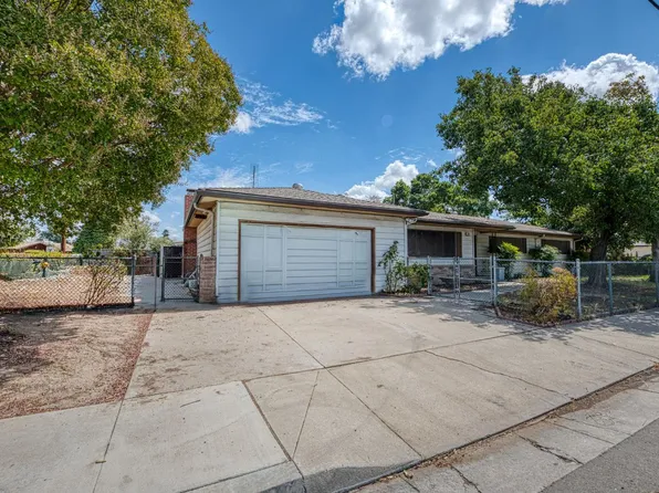 818 S Del Norte Ave, Kerman, CA 93630