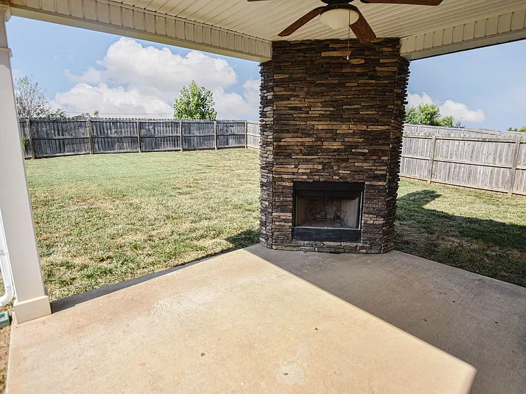 771 Sturdivant Dr — Photo 16