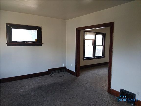 2nd image of 1301 Goodale Ave