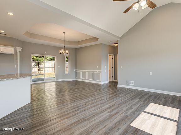 3rd image of 90 Berkshire Ave