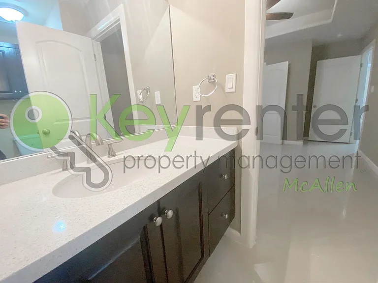 1204 E Ridge Rd #1 — Photo 22