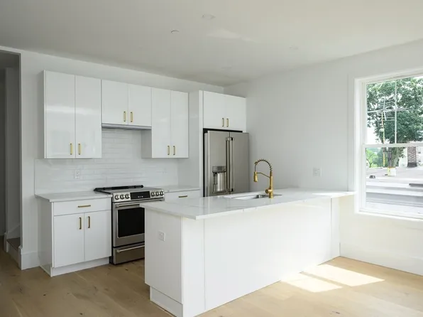 9 Greenmount St #4, Dorchester, MA 02125