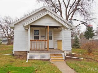 811 E Moneta Ave, Peoria Heights, IL 61616