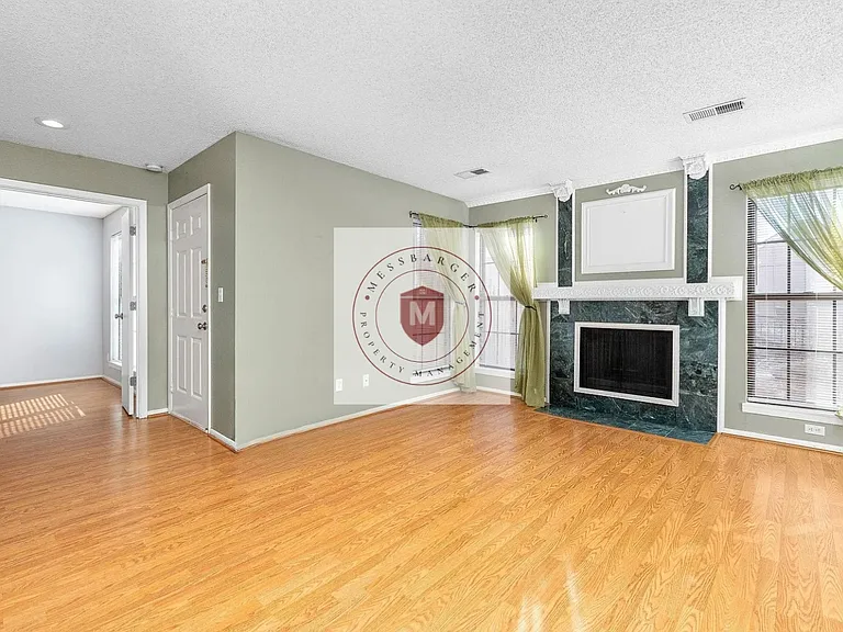 12631 W 110th Ter — Photo 10