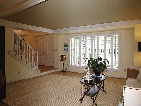 Bright Spacious Living Room