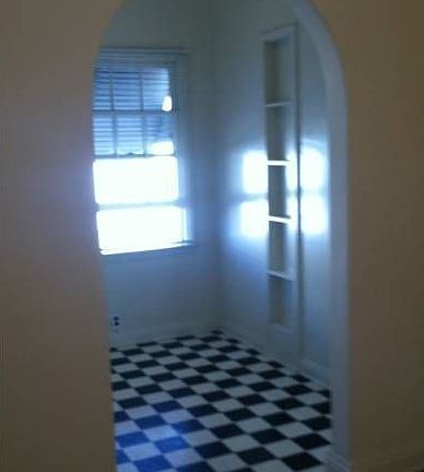 Kitchen dining area