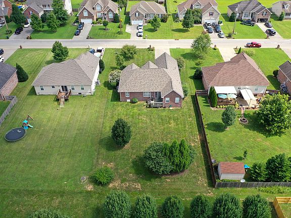 4th image of 1303 Wentworth Dr