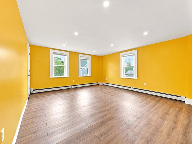 40 Spring Ave #2 — Photo 19