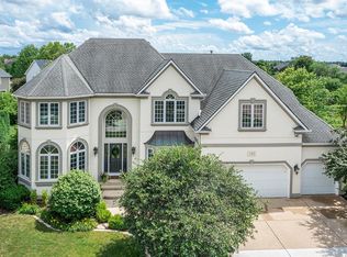 3368 White Eagle Dr, Naperville, IL
