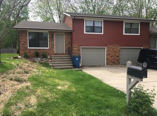 502 Red Bud Ln, Troy, IL 62294