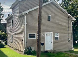 9 1/2 Cherry Ave, Carbondale, PA 18407