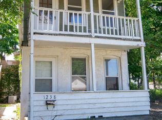 1238 S 15th St, Omaha, NE 68108