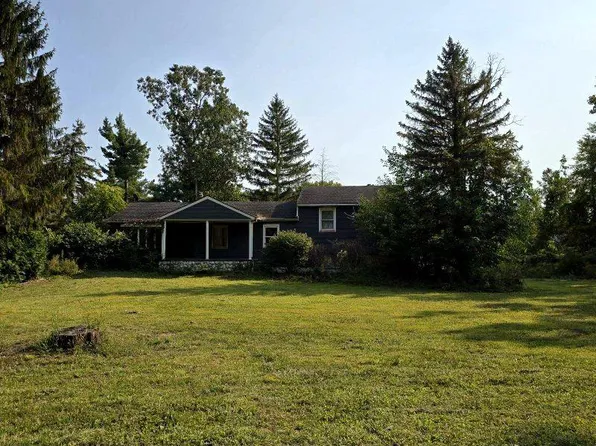 42475 Bemis Rd, Belleville, MI 48111