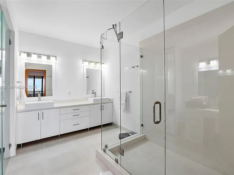 2 Grove Isle Dr #BPH10 — Photo 18