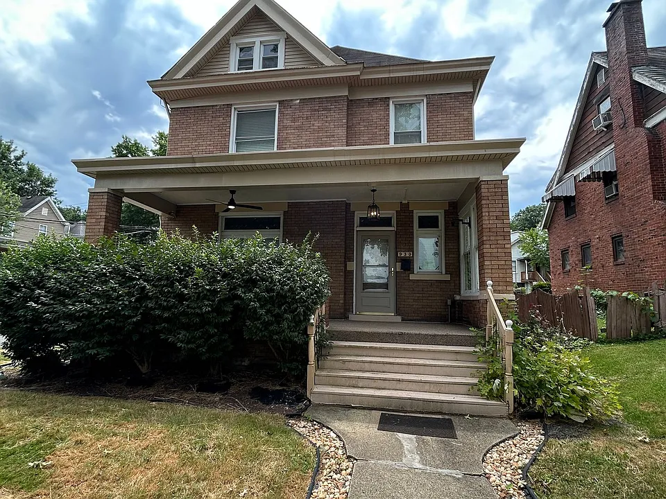 930 Ridge Ave
