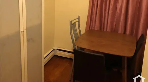 28 Greenwood St #1 — Photo 2