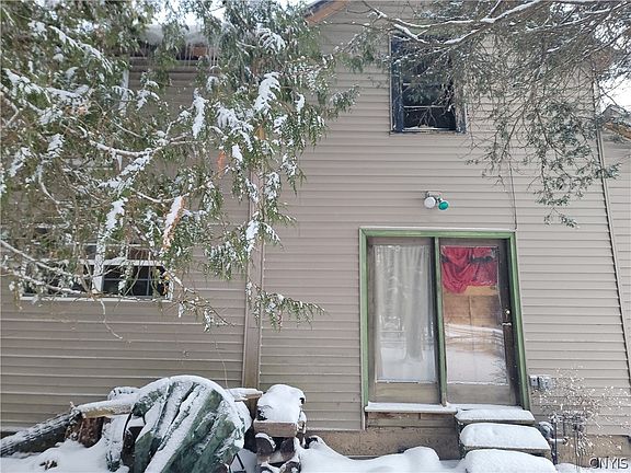 2nd image of 6657 E Taft Rd