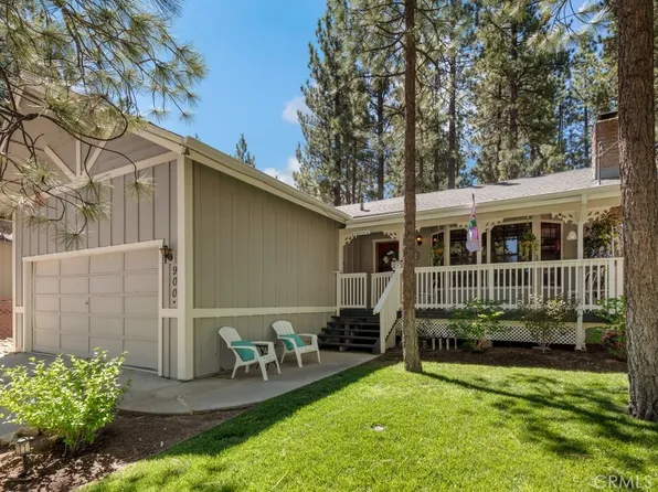 900 Mountain Ln, Big Bear City, CA 92314