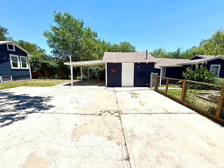 804 Dawson St — Photo 39