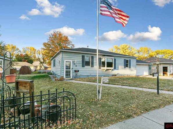 105 W Brooks St, Arlington, MN 55307