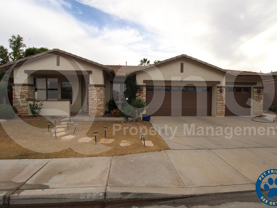 1st image of 373 W Carob Dr