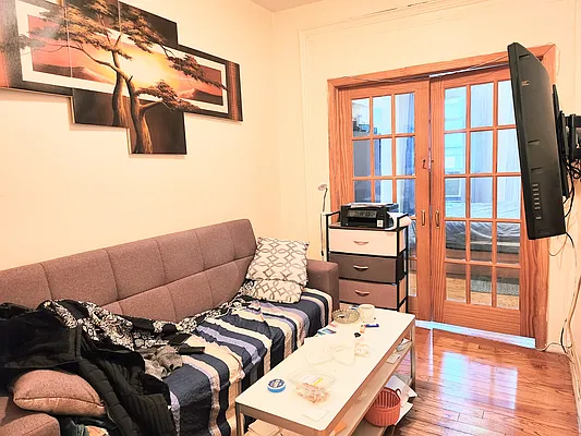 Rented by Virtual Real Estate | media 31