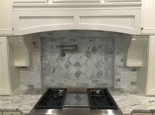 1001 Robinbrook Ln, Waxhaw, NC 28173