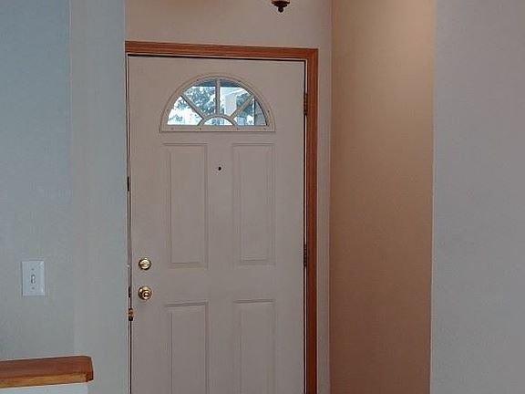 2nd image of 2500 Blackthorn Dr