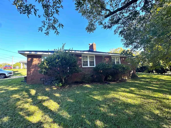 1 June Ln, Greenville, SC 29605