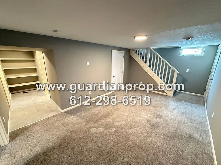 350 93rd Ave NE — Photo 12