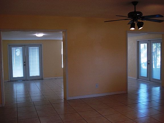 3rd image of 4505 54th Ave N