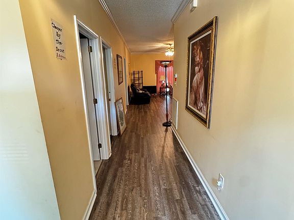 3rd image of 4646 Cades Cove Dr