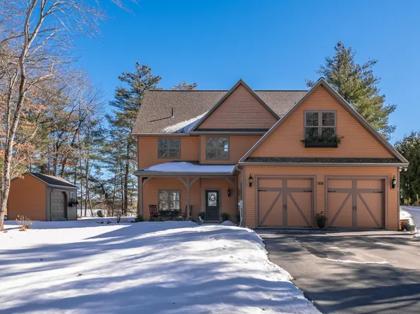 936 W Shore Drive, Acton, ME 04001