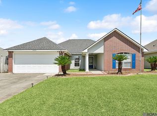26028 Wimbledon Ave, Denham Springs, LA 70726