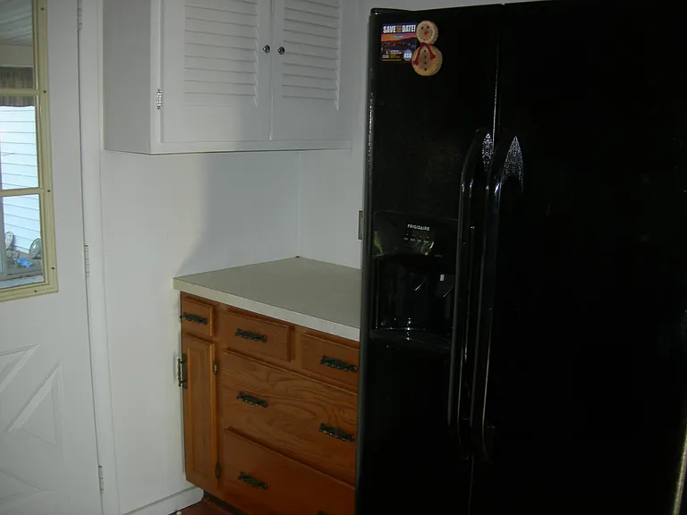 809 Tule St — Photo 4