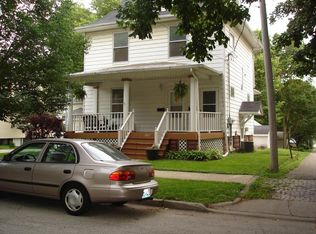 607 E Jackson St #B, Bloomington, IL