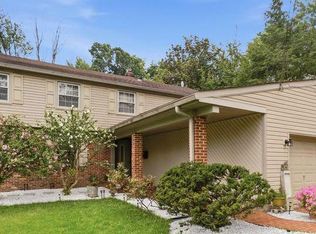 557 Covered Bridge Rd, Cherry Hill, NJ 08034