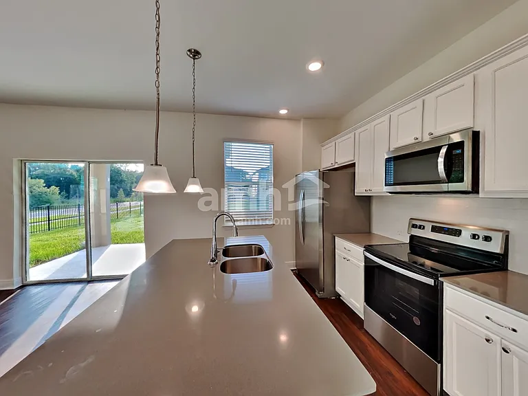 22500 Bellini Cir — Photo 3