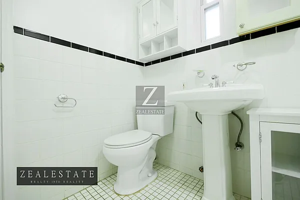 Rented by ZealEstate Group Inc | media 9