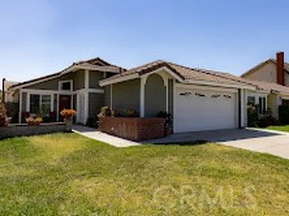 11964 Oakwood Dr, Fontana, CA 92337