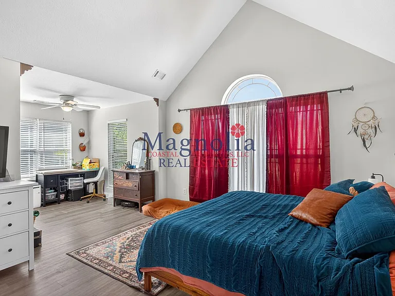 268 Scarlett Ln — Photo 15