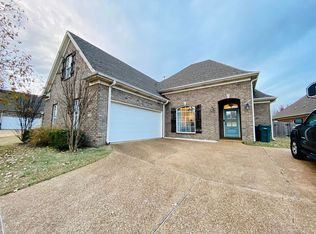 2700 Summer Knoll Dr, Southaven, MS 38672