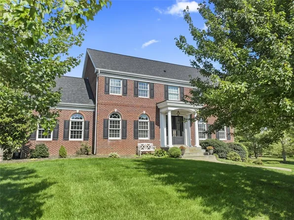 109 Sewickley Farm Cir, Mars, PA 16046