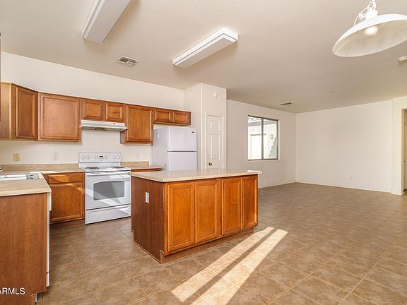 4th image of 14721 W LAUREL Lane