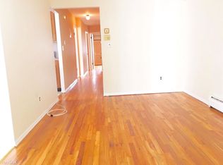 3233 38th St, Long Island City, NY 11103